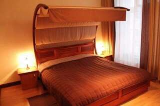 Отель Hotelik City Гнезно Улучшенный двухместный номер с 1 кроватью-5